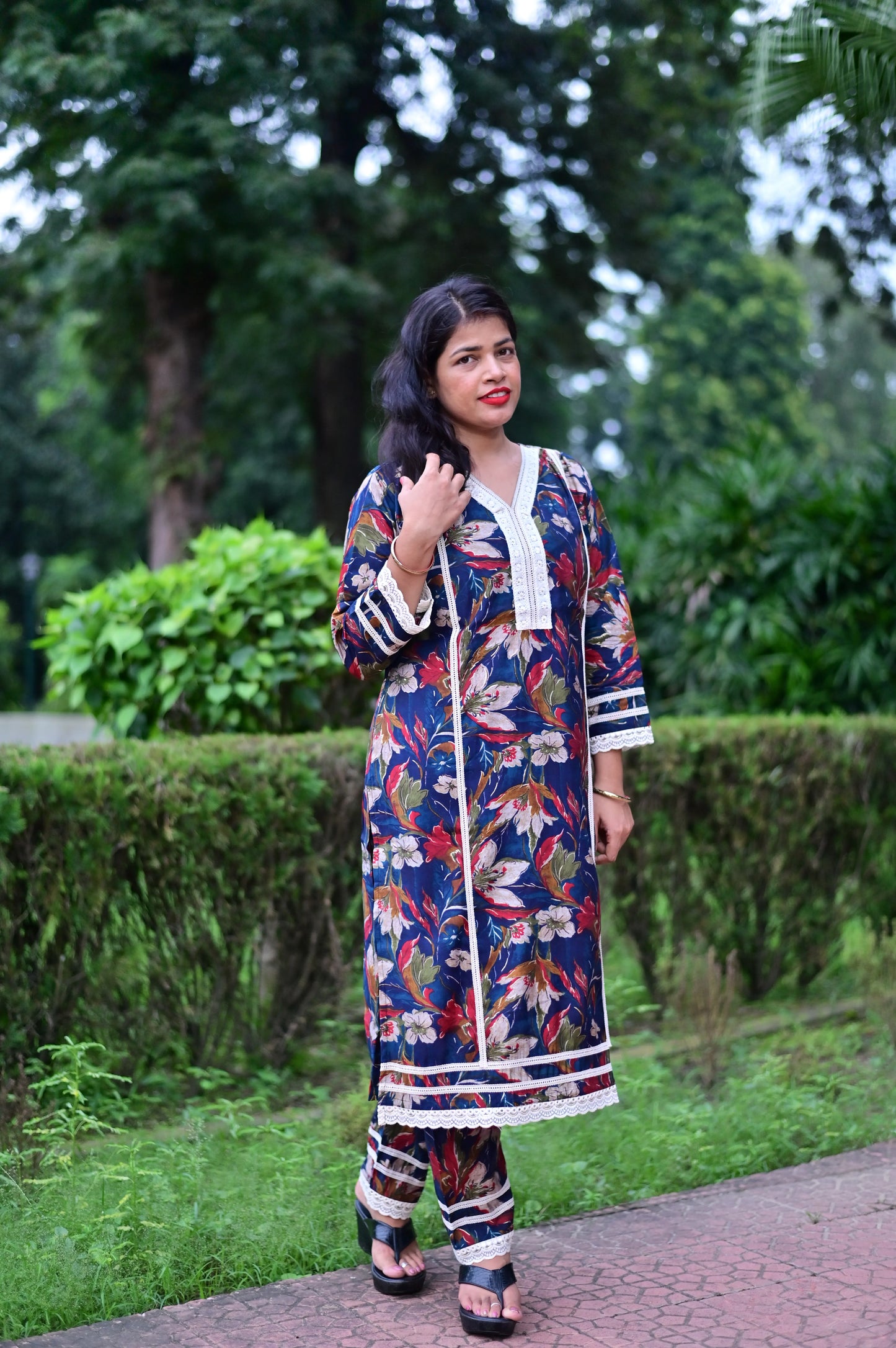 Bold Bloom Abstract Kurta Set