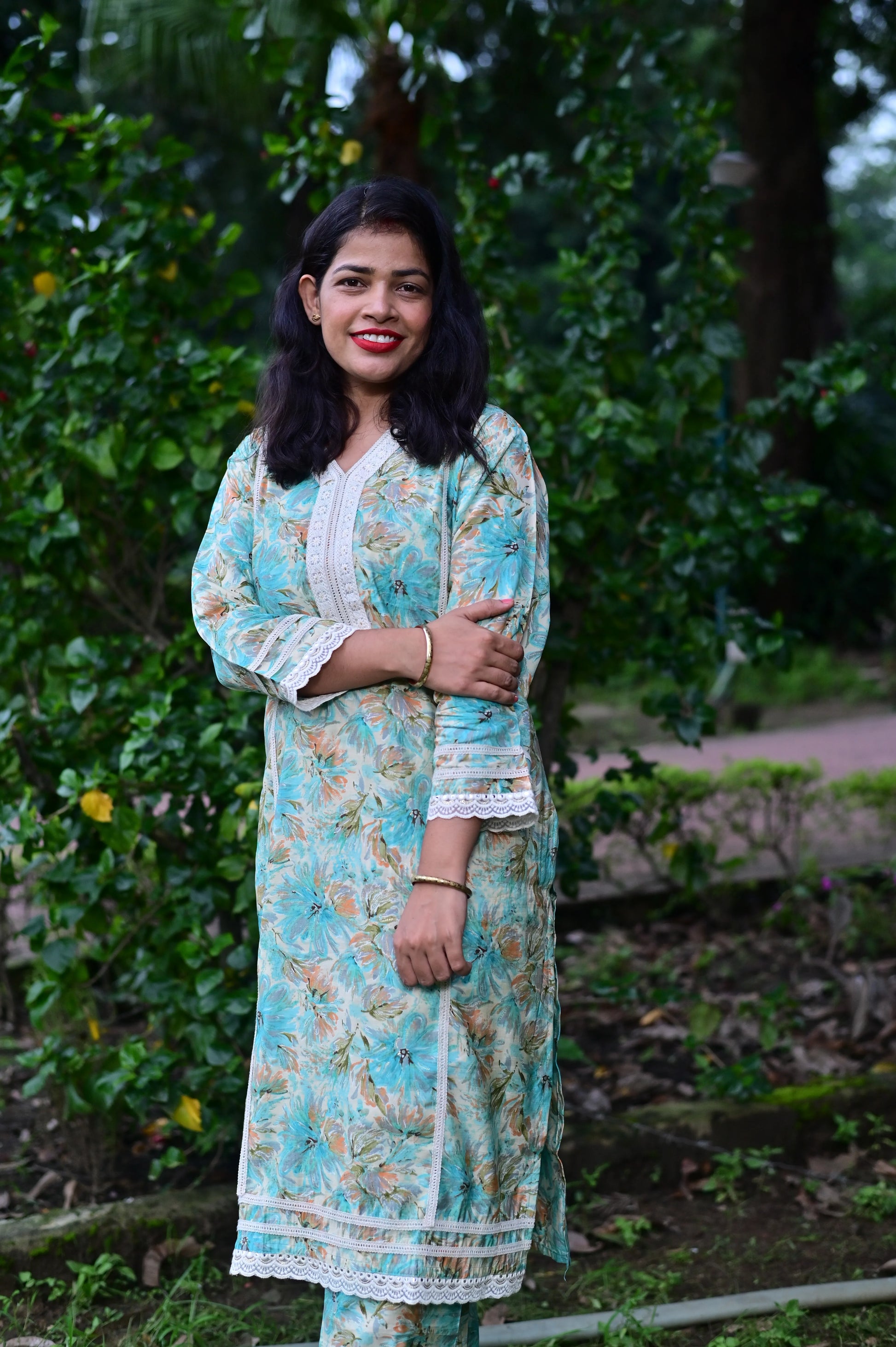 Tranquil teal bloom floral printed Roman Silk kurta set for casual wear